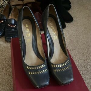 Lamb dark grey heels, platform